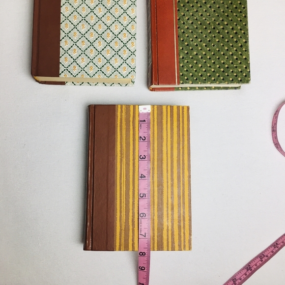 VINTAGE Books Bundle of 3 - Picture 4 of 9